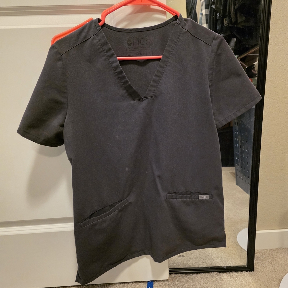 FIGS Charcoal Scrub Top